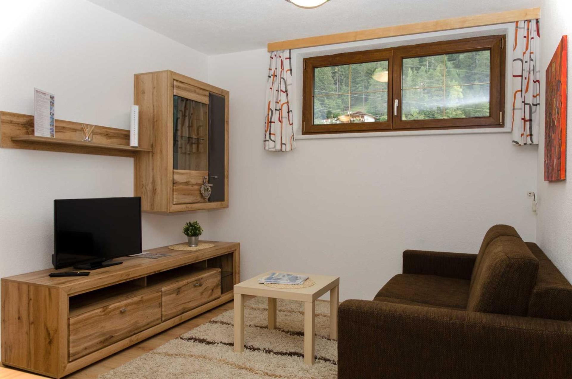 Haus Alpin Apartments Pettneu am Arlberg Exterior foto